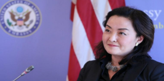 Zgjedhjet e 14 majit/ Ambasadoret Kim dhe Hohmann takim me komisionerin Celibashi