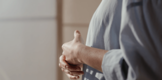 Kini kujdes! Këto janë 5 shenjat e papritura të një sulmi paniku