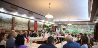 Rama me këshilltarët socialistë në Elbasan: Bashkitë të krijojnë shumë më tepër hapësirë për qytetarët