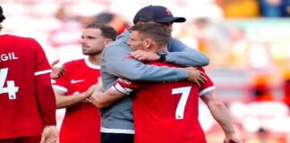 Liverpool përshëndetet me dy idhuj të Anfield, Klopp: Do të na mungojnë shumë