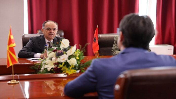 6ebf61e4-decd-4c0f-bd1f-4806d75cb317