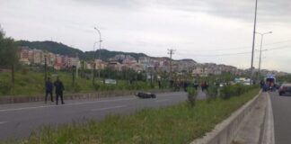 Aksident në Tiranë, motomjeti përplas për vdekje këmbësorin