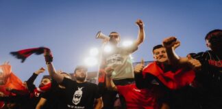 Një tjetër dron kuqezi mbi suksesin historik të Shqipërisë që kalon fazën e grupeve në Botëror