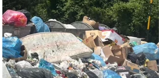 Mbeturinat mbushin rrugën e Thethit, situatë alarmante