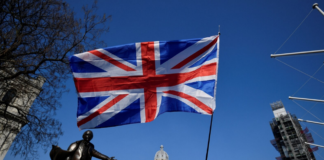 Britania kërkon lirimin e menjëhershëm të tre policive të Kosovës të arrestuar nga Serbia