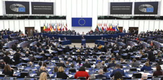 BE voton për të rritur prodhimin e municioneve për Ukrainën