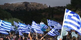 Greqia zgjedh! Miliona grekë pritet t’i drejtohen kutive të votimit