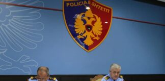 Diplomohen studentët e Mjekësisë, Kushi: Ushtrojeni profesionin me humanizëm