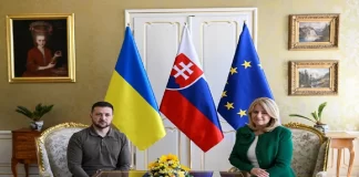 Fotolajm/ Zelensky mbërrin në Sllovaki, tur takimesh përpara Samitit të Vilniusit