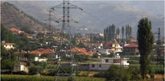 ELBASAN/ KËPUTET KABULLU I TENSIONIT TË LARTË, QYTETARËVE TË BRADASHESHIT U RREZIKOHET JETA