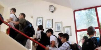 UNESCO kërkon ndalimin e telefonave në shkolla/ Ligji në fuqi në Shqipëri, por s’mjafton!