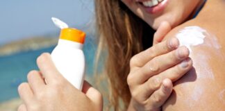 Kremi kundër diellit/ Përbërësit e dëmshëm, çfarë duhet të keni kujdes