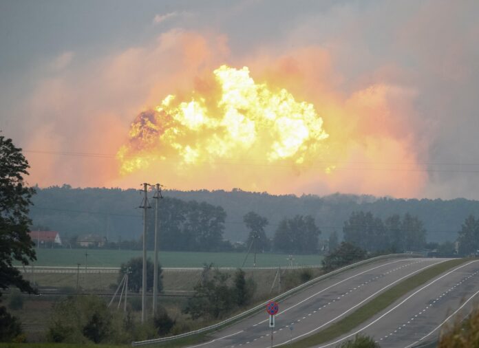 im-2017-09-27T062227Z_62617830_RC16CD0C29A0_RTRMADP_3_UKRAINE-EXPLOSIONS