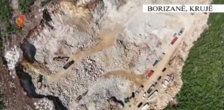 Bllokohet gurorja në Borizanë të Krujës, aktiviteti i tyre dëmtoi banesat