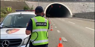 Shpejtësi skëterrë 205 km/orë në Rrugën e Kombit, ndëshkohet drejtuesi i “Audi A8”