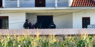 Tentoi të vriste gruan e djalin/ Autori shkëmben zjarr me policinë, ekzekutohet nga RENEA