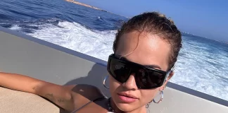 Jeni ende në kohë të vishni këto bikini si të Rita Orës, këngëtarja ekspozon linjat perfekte