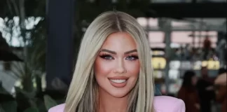 Më e mirë e ëma sesa e bija! Keisi prezanton për herë të parë mamanë e saj