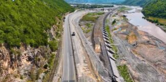 Rama: Përfundojnë 42% e punimeve në aksin Elbasan-Qafë Thanë