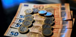 Gjithnjë e më shumë euro të falsifikuara, shpesh përdoren në blerjen e mallrave të luksit