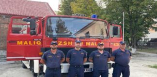 Zjarret në Greqi, Shqipëria i shkon në ndihmë fqinjit! Dërgohen dy mjete zjarrfikëse me 9 punonjës