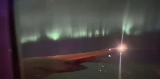Mos i humbisni! Foto ekskluzive nga spektakli i aurorave boreale nga dritarja e avionit