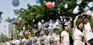 Gratë e martuara në Kinë përballen me diskriminim në punësim