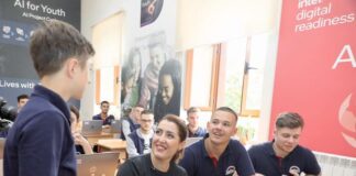 Rama: Tre të rinjtë nga Shkodra krijojnë projektin me inteligjencën artificiale për lehtësimin e trafikut