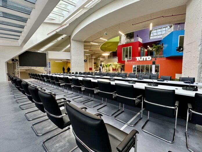 392739987_882771416551854_2177670031229030217_n (1)