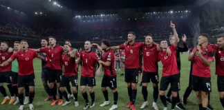 Trajneri Sylvinho shpall listën e kyqezinjve me 25 futbollistë për sfidat me Çekinë dhe Bullgarinë