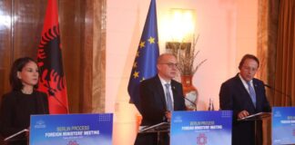 Samiti i Ministrave të Jashtëm/ Baerbock: Sulm tinëzar nga një bandë terroriste, provokimet serbe në veri të Kosovës kanë rritur tensionet