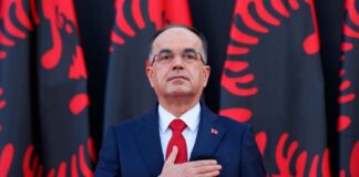 Presidenti Begaj, telegram urimi Erdogan për 100-vjetorin e Ditës së Shpalljes së Republikës së Turqisë