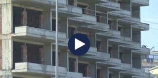 Ndërtimi është pesimist/ Janë ulur porositë dhe kreditë, por blerjet po bëhen me para në dorë