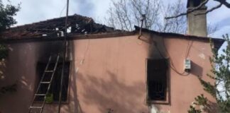 Digjen dy banesa në fshatin Pendavinj të Maliqit