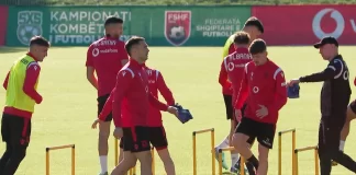 Kombëtarja kërkon vendin e parë! Nis stërvitja për takimin e së hënës me Ishujt Faroe