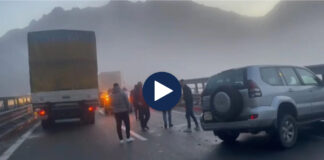 Ngrica dhe mjegull e dendur/ 13 makina përplasen në Rrugën e Kombit! Aksident zinxhir në Kosovë