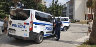 Morën peng një 21-vjeçar, arrestohen autorët në Fier! Në pranga edhe polici që nuk kallëzoi ngjarjen