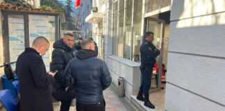 Kërkoi datën e gjyqit, qytetari ndërron jetë në Gjykatën e Tiranës