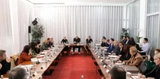 11 orë diskutime, çfarë u kërkoi Edi Rama ministrave në ditën e parë të mbledhjes në Shëngjin