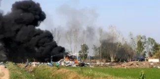 Shkrumbohet nga flakët një fabrikë fishekzjarresh, vdesin 23 persona