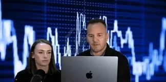 Pastori që vodhi 1.3 milionë dollarë kriptovaluta, thotë se ‘Zoti na tha ta bënim’ (fotot)