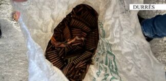 Mbante pa leje 773 fishekë luftarak dhe vinte baste sportive, arrestohet 49-vjeçari në Durrës