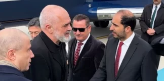 Kryeministri Rama mbërrin në aeroportin e Ankarasë! Pritet takimi me Erdogan dhe pjesëmarrja në Këshillin Strategjik të Nivelit të Lartë