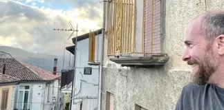 Amerikani blen shtëpi të lirë në fshatin italian por gjen ‘surpriza të mëdha’ brenda (fotot)