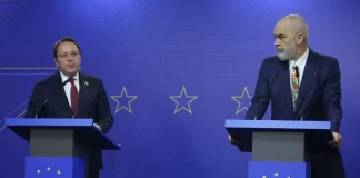 Nga ulja e kostove të transaksioneve bankare te korsitë e gjelbra, Varhelyi rendit katër marrëveshjet e arritura në samitin e sotëm