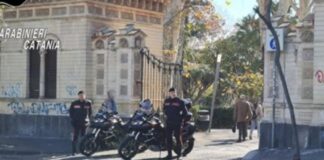 E rëndë në Itali/ Shtatë të rinj përdhunojnë një 13-vjeçare para syve të të dashurit! Deklarata shokuese e adoleshentes