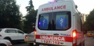 Aksident në Elbasan! Dy automjet përplasen me njëra-tjetrën! Të plagosurit dërgohen në spital