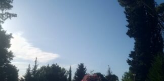 Moti sot i nxehtë dhe me kushte atmosferike të qëndrueshme! Temperaturat arrijnë deri në 34 gradë