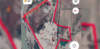 Armë zjarri, municion luftarak dhe drogë, arrestohet 43-vjeçari në Peqin! I kishte fshehur në biznesin…