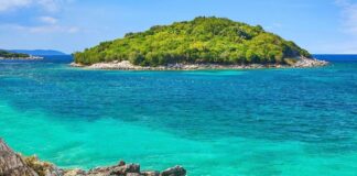 “Daily Mail”: Mirë se vini në Rivierën Shqiptare – destinacioni i ri i pushimeve me plazhe të pacënuara